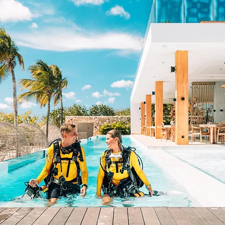 Van Der Valk Plaza Resort Bonaire-2